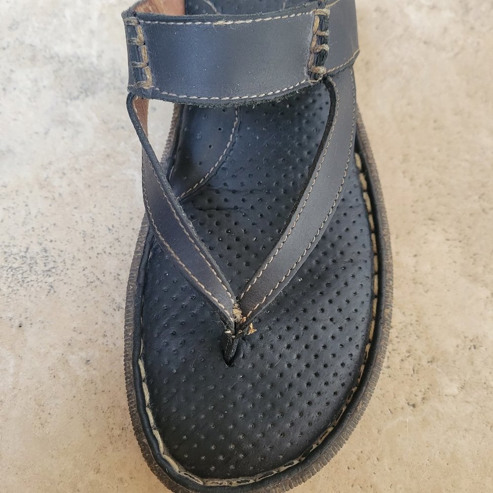 Born Leather Sandals - Size 8 - Picture 4 of 16